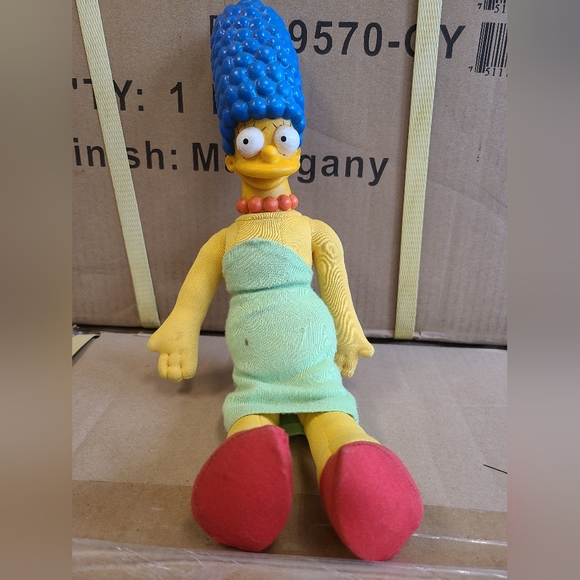 Marge Simpson from The Simpsons 1990's doll - Picture 1 of 3